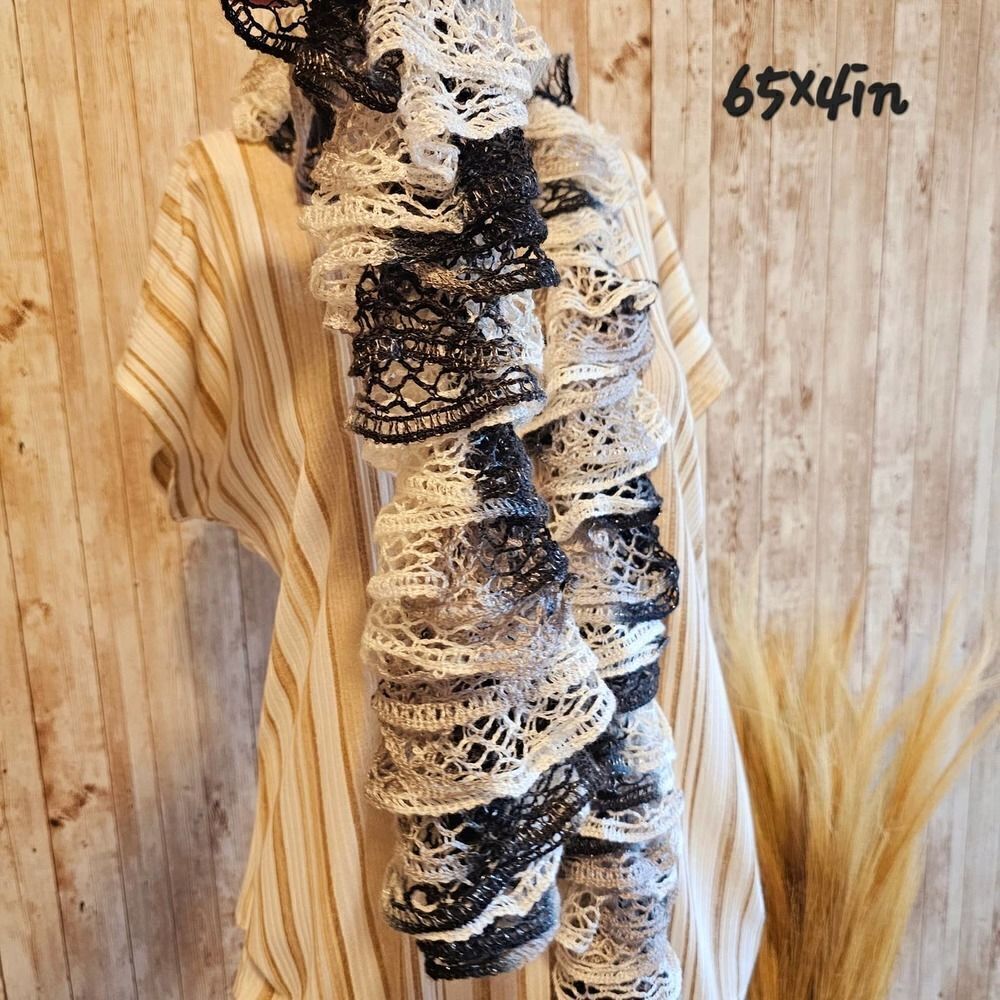 Women's scarf - Picture 2 of 4